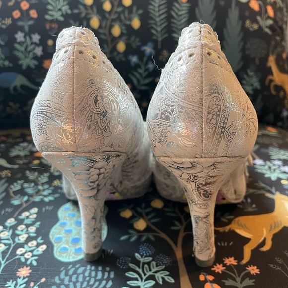 Irregular Choice Cortesan Floral Heels size 5.5 - Picture 2 of 7